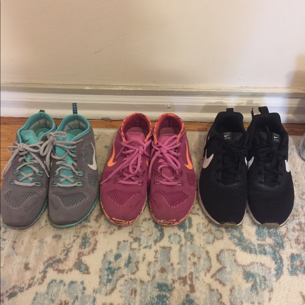 Nike shoes bundle. 3 pairs.
